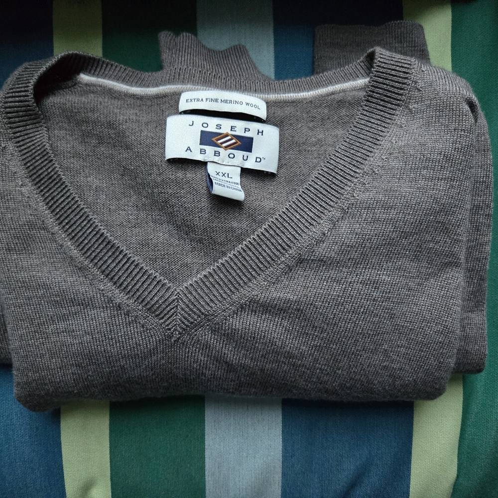 Joseph Abboud Fine Merino Wool Tan V-Neck Business Casual Sweater 2XL - EUC